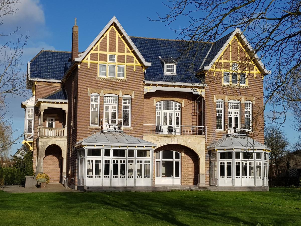 Rijksmonument Hotel De Sprenck Middelburg Exterior photo